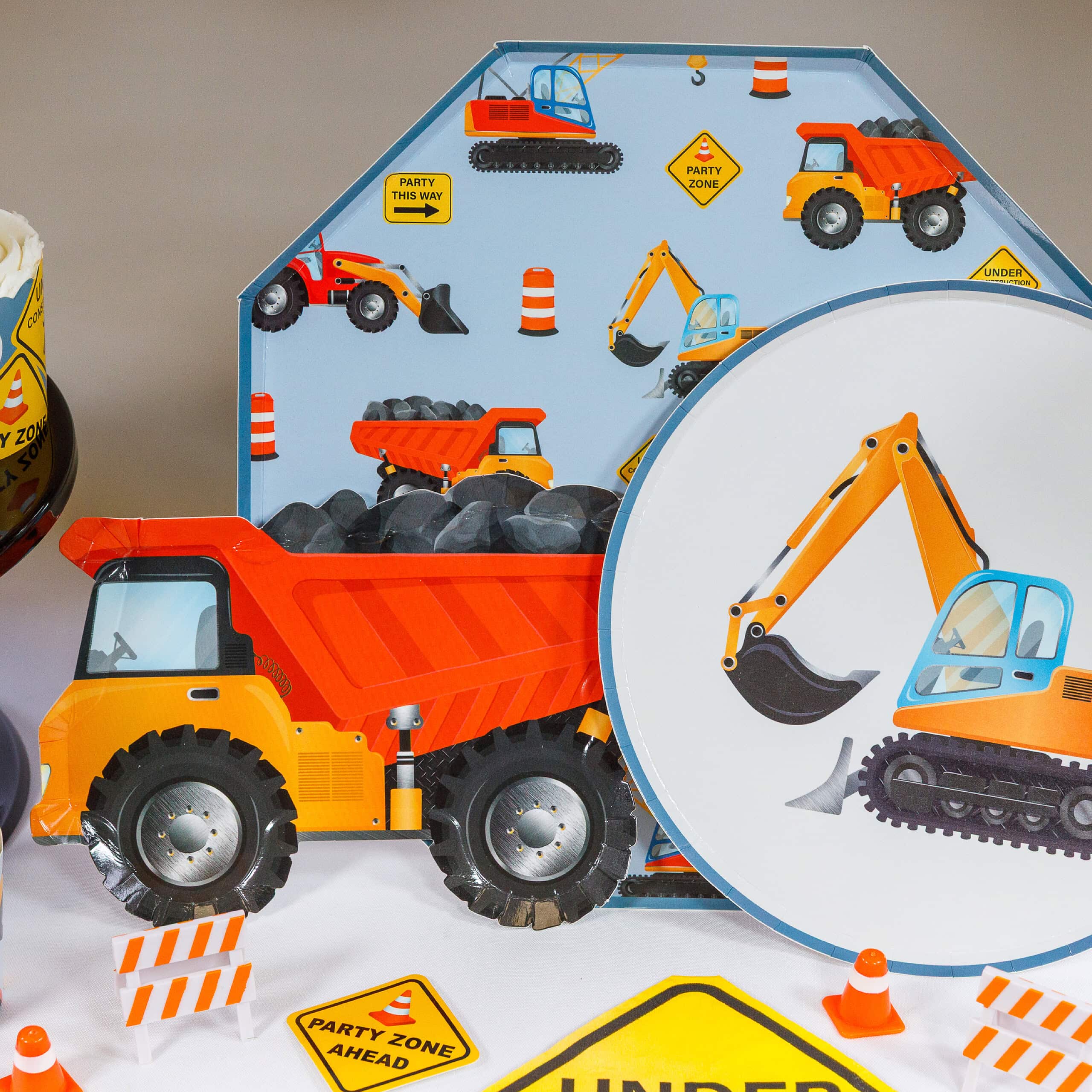 dump truck plate with construction party setup