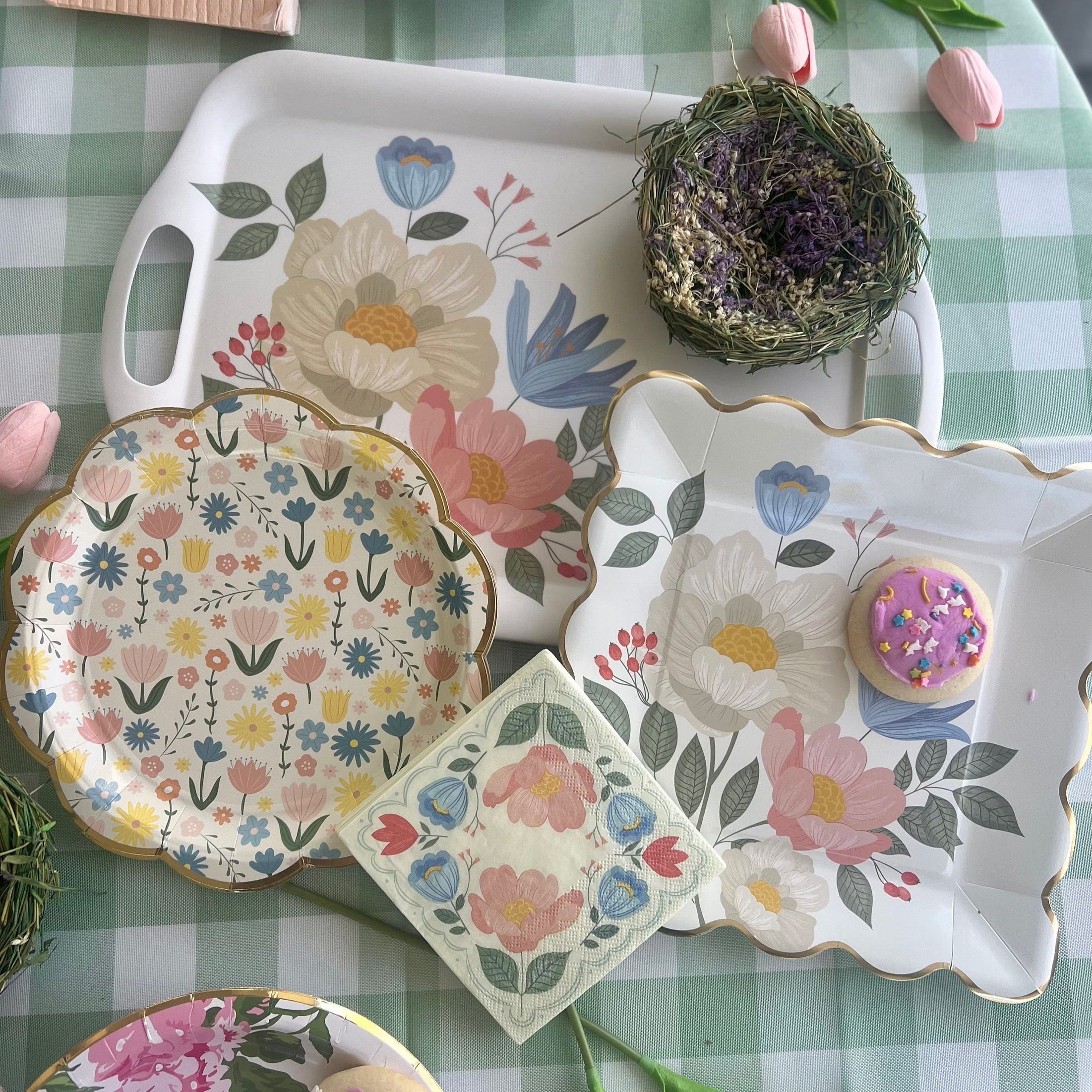 Flower Paper Plates, Easter Paper Plate, Mothers Day Plates, Spring Party Paper Plates, Easter Plates, Floral Paper Plate